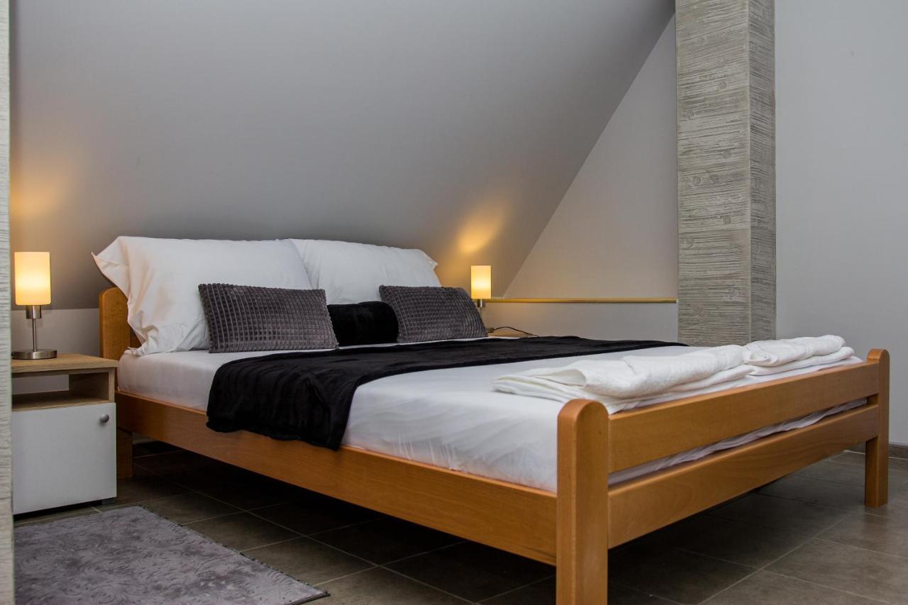 Feher Akac Guest House Palić エクステリア 写真
