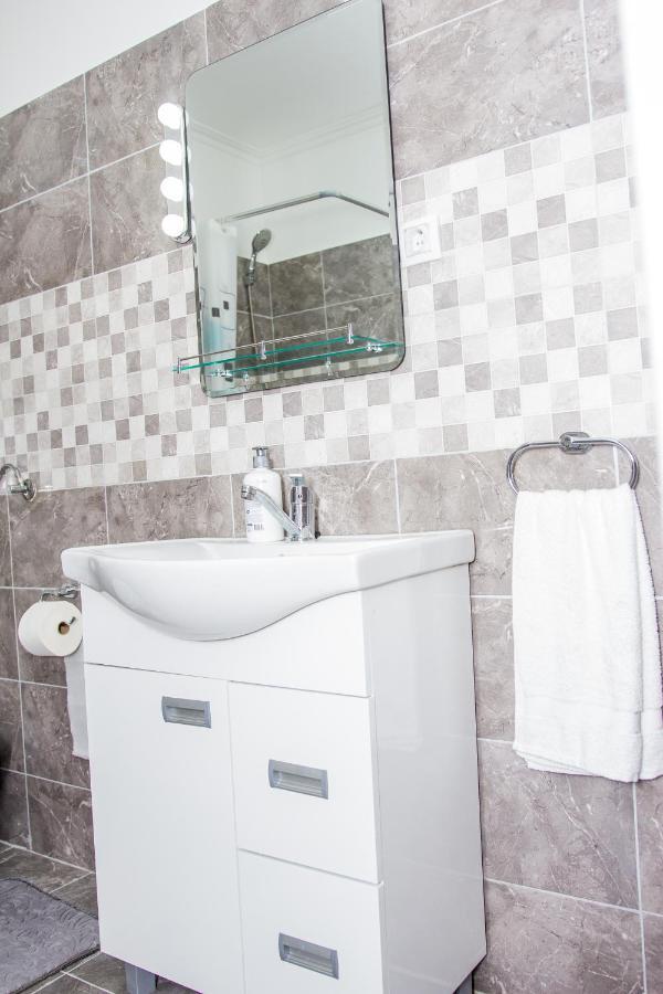 Feher Akac Guest House Palić エクステリア 写真
