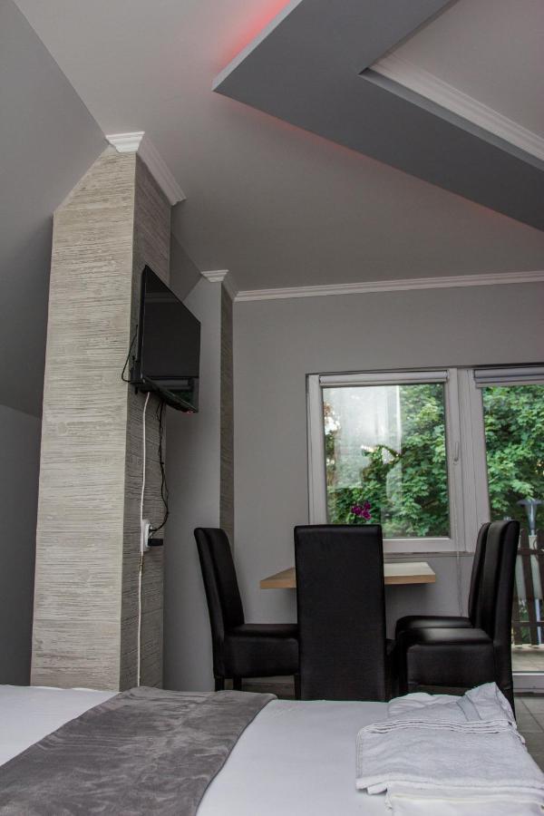 Feher Akac Guest House Palić エクステリア 写真